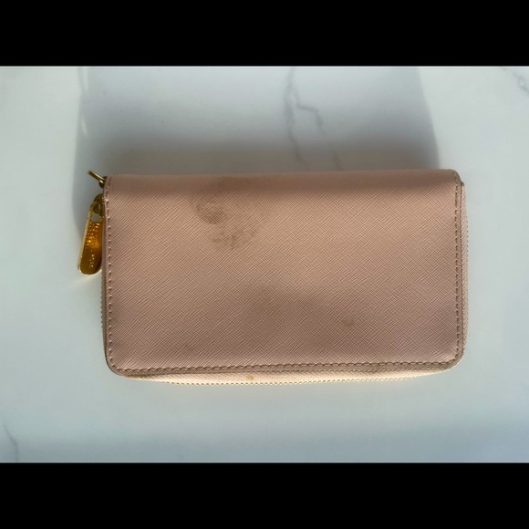 Michael kors pink wallet - Picture 2 of 3